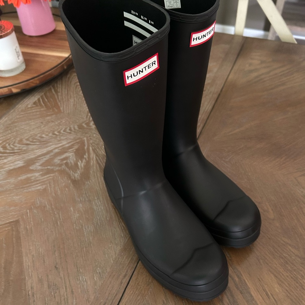 NEW IN BOX Hunter Classic Black Waterproof Boots